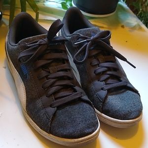 💫3 for $13 Puma vikky sneaker